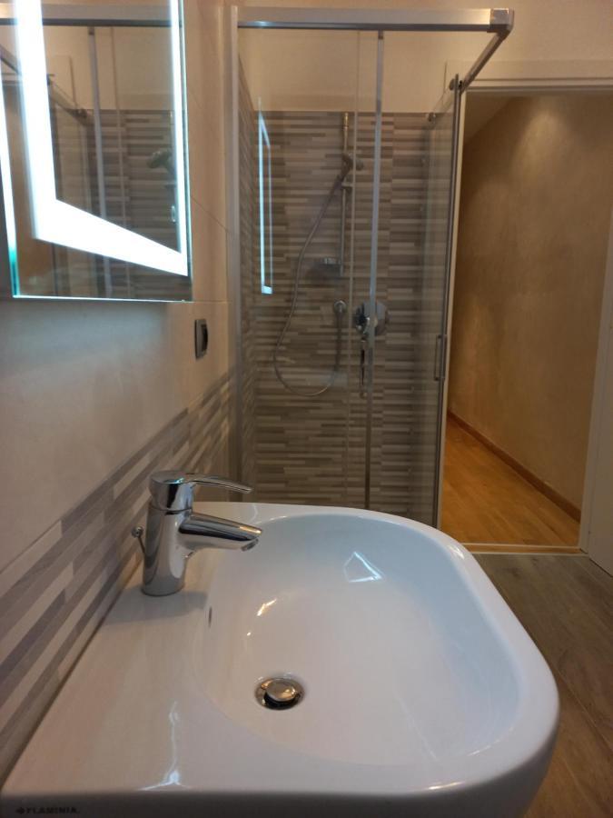 Ferienwohnung Palazzo Fregoso Garda  Exterior foto